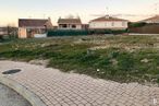 Land for sale at Centro urbano, Batres, Madrid, 28979 with house, plant, sky, building, window, road surface, land lot, asphalt, neighbourhood and residential area around