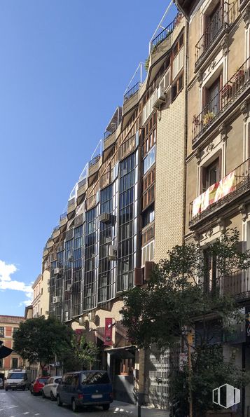 Oficina en venta en Calle Trujillos, 7, Centro, Madrid, 28013 con coche, edificio, cielo, ventana, infraestructura, nube, condominio, diseño urbano, planta y barrio alrededor