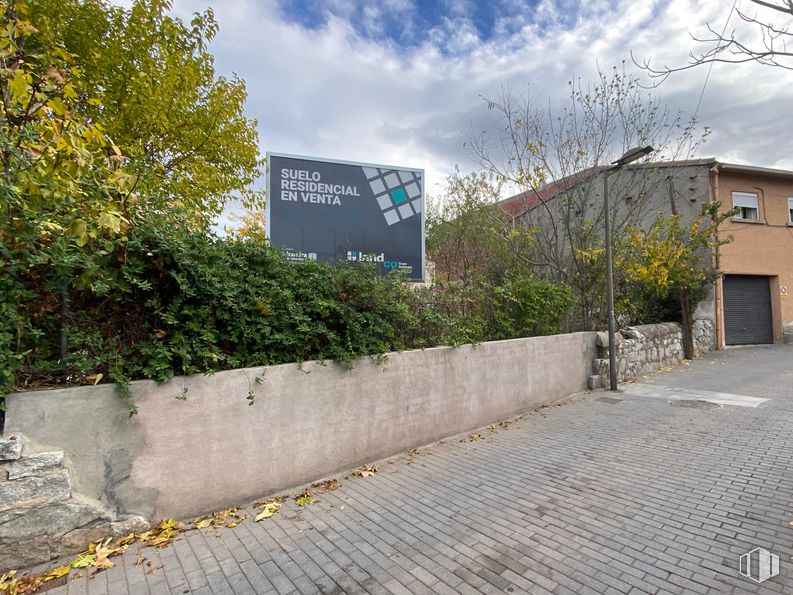 Suelo en venta en Calle Monte, 9, Collado Villalba, Madrid, 28400 con edificio, nube, cielo, planta, superficie de la carretera, asfalto, árbol, diseño urbano, barrio y vía pública alrededor