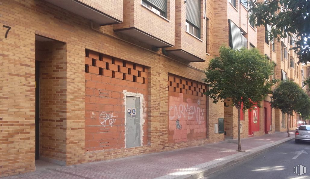 Local en alquiler en Carolina Coronado, 9, Parla, Madrid, 28980 con ventana, propiedad, edificio, árbol, madera, ladrillo, superficie de carretera, planta, albañilería y fachada alrededor