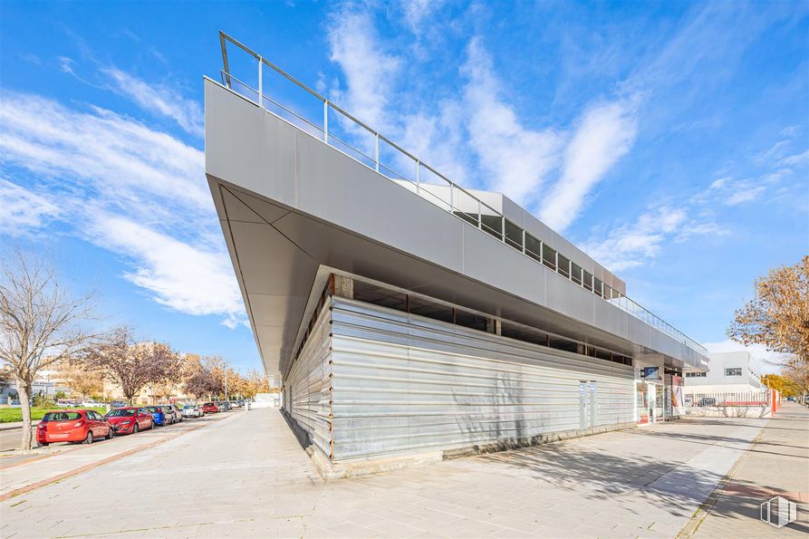 Local en alquiler en Edificio Leguario, Avenida del Leguario, 49, Parla, Madrid, 28980 con cielo, nube, edificio, sombra, fachada, material compuesto, árbol, diseño urbano, ciudad y rueda alrededor