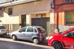 Retail for sale at Calle Peña de la Atalaya, 120, Puente de Vallecas, Madrid, 28053 with wheel, car, window, tire, land vehicle, automotive parking light, vehicle, motor vehicle, infrastructure and building around