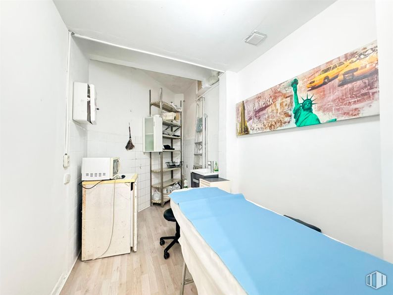 Local en venta en Calle Ponzano, 72, Chamberí, Madrid, 28003 con ebanistería, mesa, edificio, accesorio, puerta, pared, techo, suelos, pintura y ropa de cama alrededor