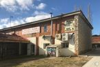 Retail for sale at Avenida Luxemburgo, 34, Nuevo Baztán, Madrid, 28514 with building, sky, cloud, plant, window, door, tree, wood, facade and roof around