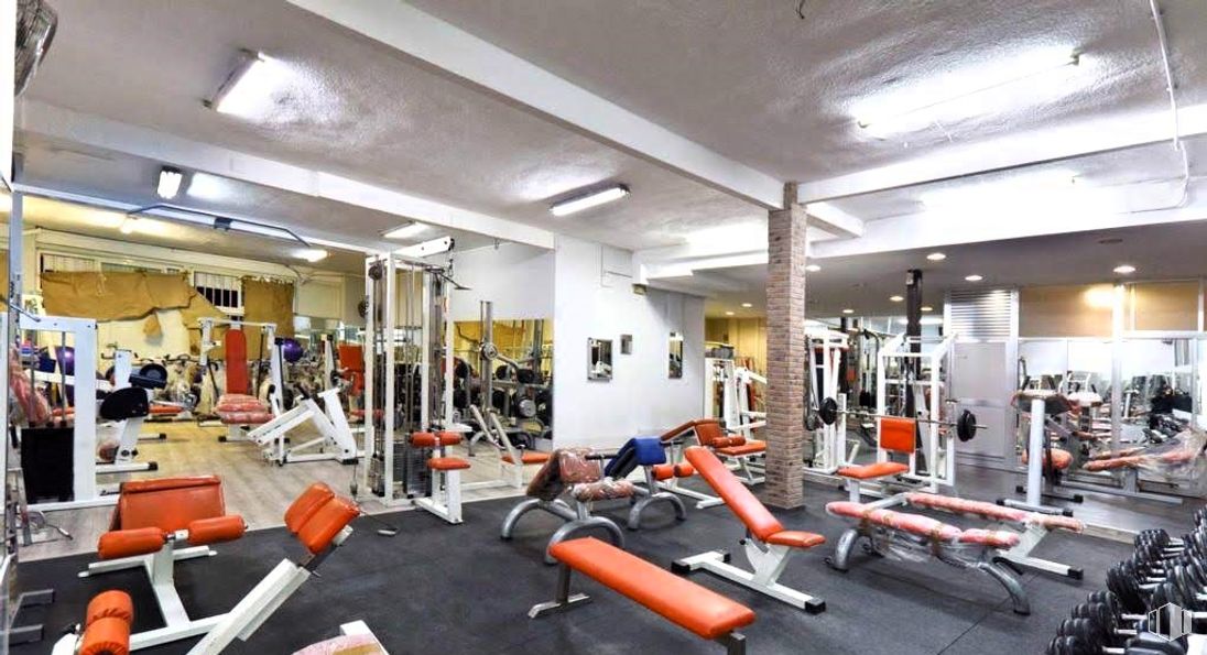 Local en venta en Calle San Joaquín, Fuenlabrada, Madrid, 28943 con máquina de ejercicios, aparatos de ejercicio, crossfit, gimnasio, cinta de correr, ejercicio, edificio, suelo, suelos y ocio alrededor