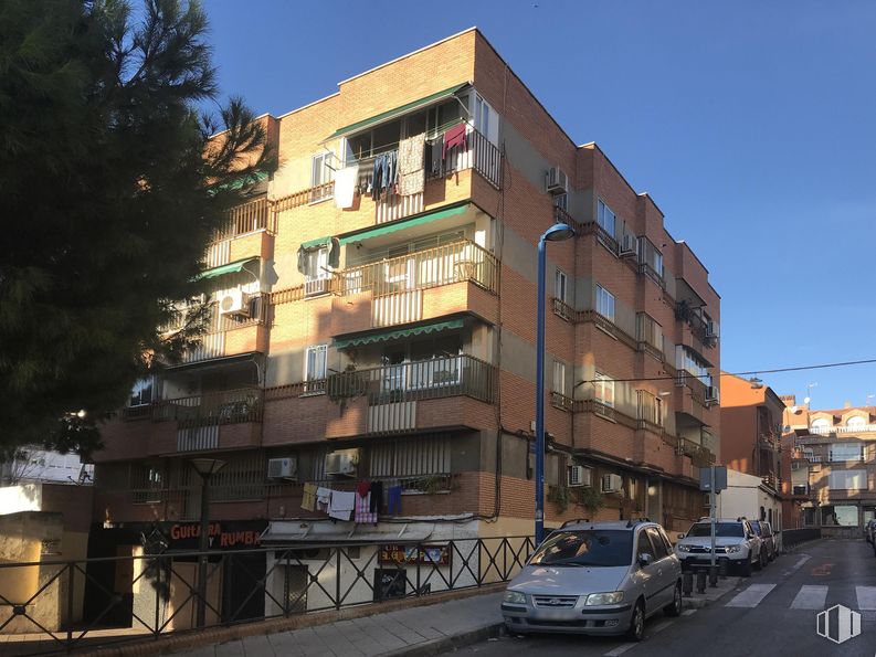 Local en venta en Calle San Francisco, 10, Leganés, Madrid, 28912 con coche, edificio, cielo, neumático, rueda, ventana, vehículo, diseño urbano, condominio y matrícula del vehículo alrededor