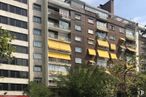 Oficina en venta en Paseo Castellana, Chamartín, Madrid, 28046 con edificio, ventana, accesorio, árbol, diseño urbano, bloque de pisos, material compuesto, condominio, propiedad material y barrio residencial alrededor