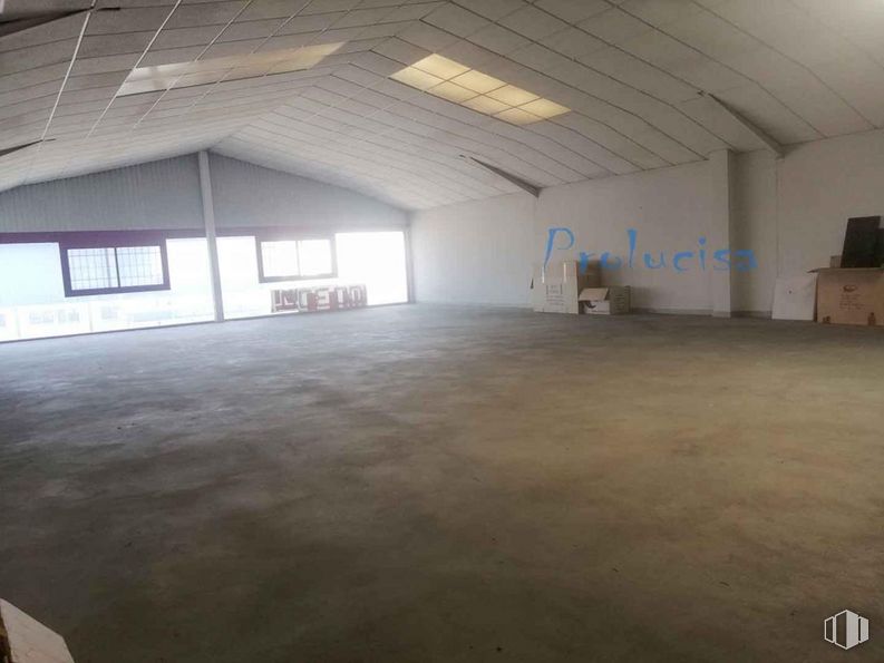 Nave en venta en Zona industrial, Moraleja de Enmedio, Madrid, 28950 con ventana, alumbrado, accesorio, pasillo, madera, suelo, piso, tintes y matices, material compuesto y edificio alrededor