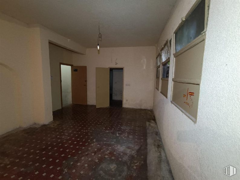 Local en venta en Calle Fernández de la Hoz, Chamberí, Madrid, 28003 con accesorio, puerta, madera, suelo, hall, suelos, edificio, ventana, inmobiliario y pintura alrededor