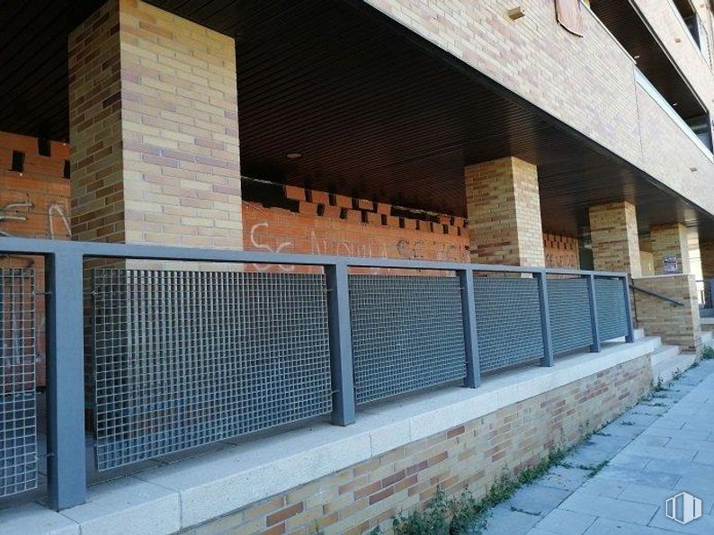 Local en venta en Calle Van Gogh, Seseña, Toledo, 45223 con albañilería, superficie de la carretera, ladrillo, madera, edificio, material compuesto, material de construcción, fachada, casa y diseño urbano alrededor