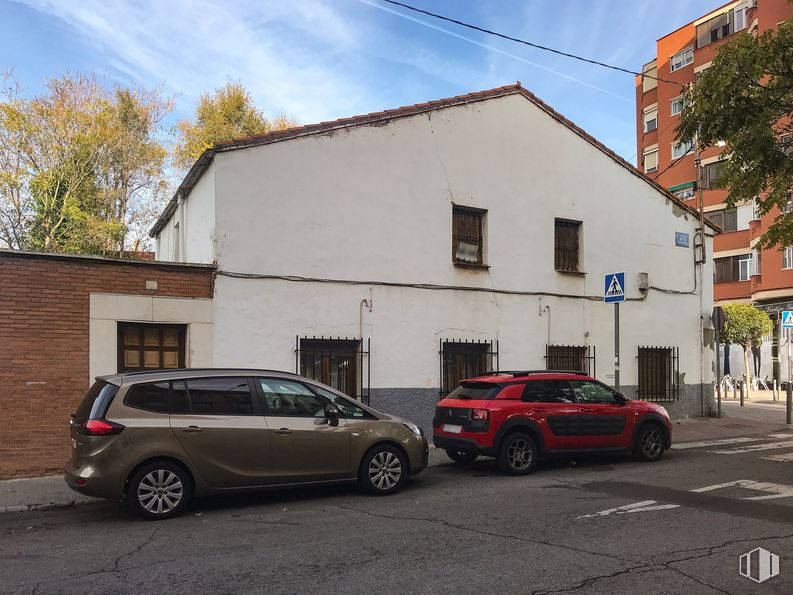 Suelo en venta en Calle Reyes Católicos, 2, Móstoles, Madrid, 28938 con coche, neumático, edificio, rueda, cielo, vehículo terrestre, vehículo, nube, propiedad y vehículo de motor alrededor