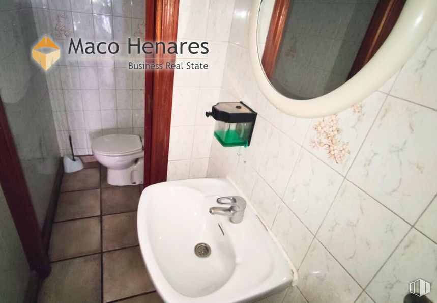 Local en venta en Calle Granados, 16 DUPLICADO, Torrejón de Ardoz, Madrid, 28850 con inodoro, fregadero, grifo, cuarto de baño, lavabo, accesorios de fontanería, suelos, suelo, asiento del inodoro y fontanería alrededor