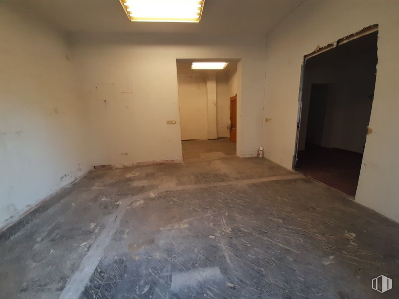 Local en venta en Calle Isidro Fernández, Fuencarral - El Pardo, Madrid, 28034 con alumbrado, accesorio, madera, suelo, puerta, suelos, material compuesto, madera dura, material de construcción y pintura alrededor