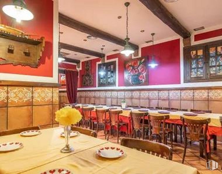 Retail for rent at San Blas - Las Rosas, San Blas - Canillejas, Madrid, 28022 with table top, chair, light fixture, table, furniture, tableware, interior design, lighting, building and barware around