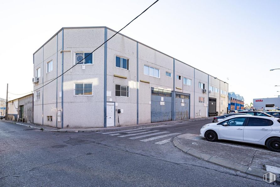 Nave en venta en Calle Puerto de San Vicente, 1, Leganés, Madrid, 28919 con coche, edificio, neumático, rueda, luz de estacionamiento, vehículo, cielo, ventana, iluminación del automóvil y asfalto alrededor