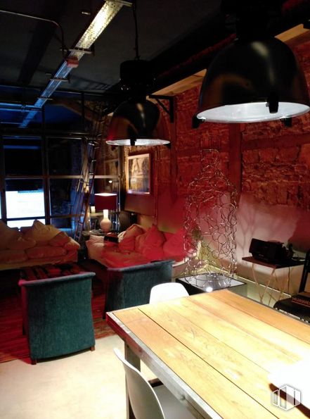 Retail for rent at Calle Juan de Herrera, Centro, Madrid, 28013 with light fixture, lighting, couch, chair, table, furniture, wood, interior design, wood stain and hardwood around