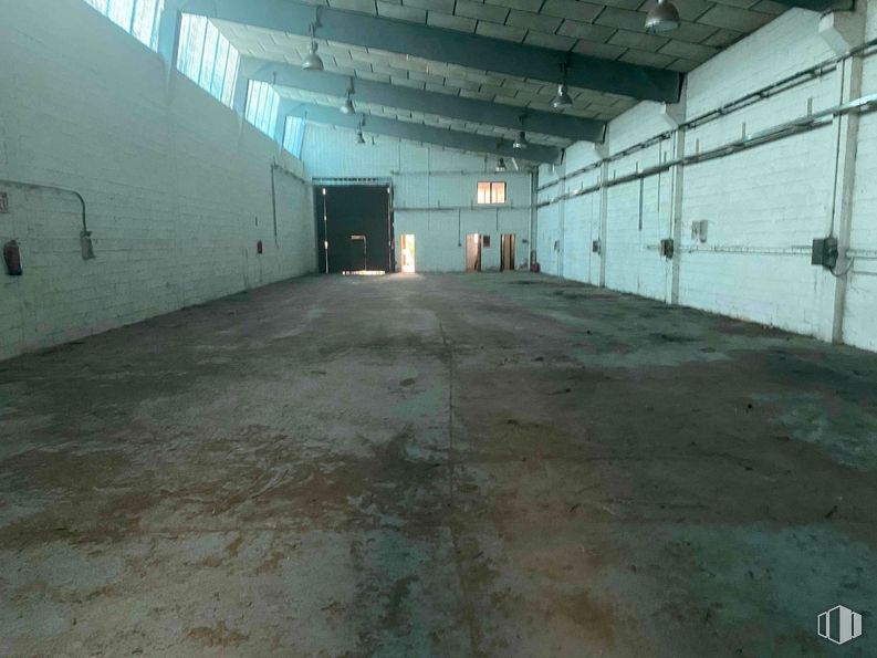 Nave en alquiler en Zona industrial, San Fernando de Henares, Madrid, 28830 con puerta, asfalto, superficie de la carretera, material compuesto, gas, suelos, hall, hormigón, techo y ciudad alrededor