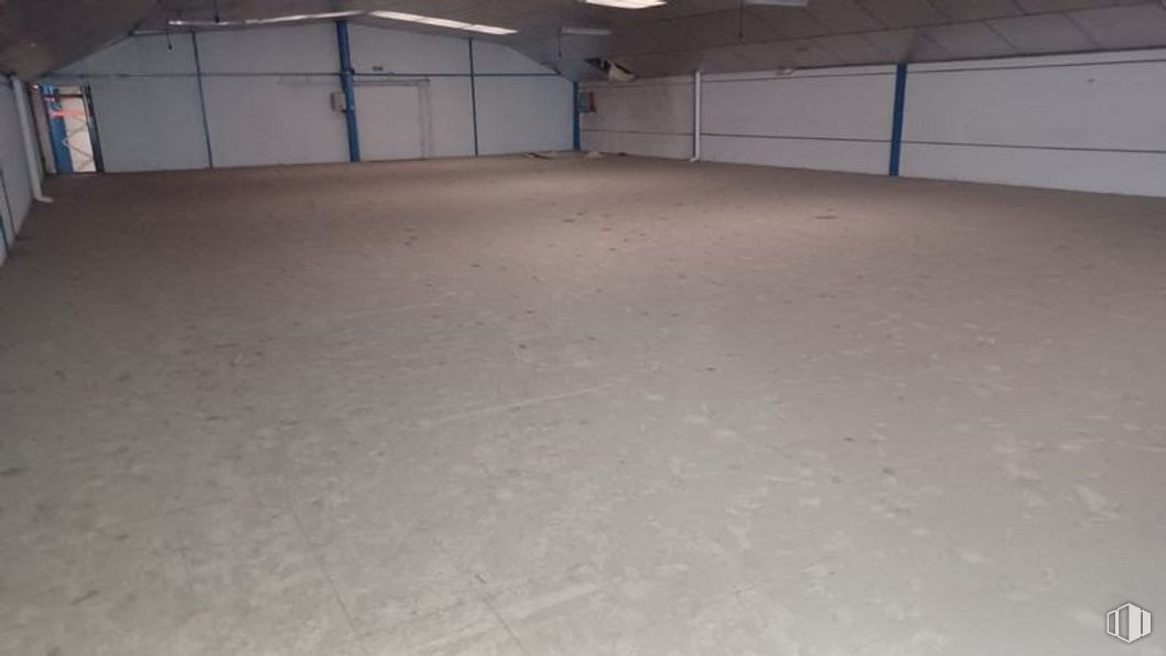 Industrial for sale & for rent at Calle Federica Montseny, Talavera de la Reina, Toledo, 45600 with flooring, building, floor, house, tints and shades, hall, wood, composite material, concrete and event around