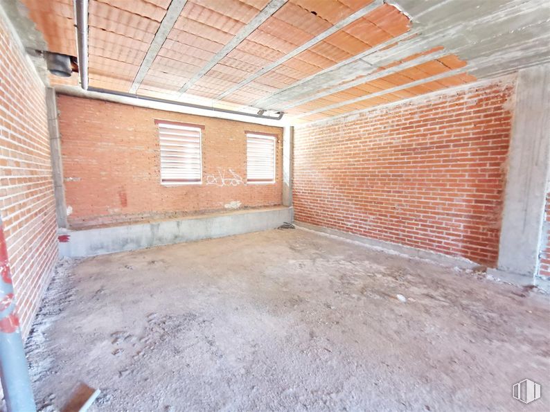 Local en venta en Calle Cuba, 38, San Martín de la Vega, Madrid, 28330 con ventana, propiedad, edificio, madera, casa, suelo, suelos, albañilería, ladrillo y hall alrededor