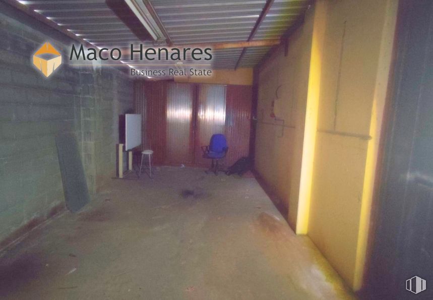 Industrial for rent at Calle Lisboa, 9, Torres de la Alameda, Madrid, 28813 with flooring, floor, building material, plywood, hardwood, wood stain and hall around