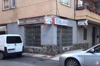 Retail for sale at Travesía Toledo, 1, Azuqueca de Henares, Guadalajara, 19200 with car, wheel, van, window, tire, automotive parking light, land vehicle, vehicle, motor vehicle and hood around