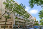 Retail for rent at Calle López de Hoyos, Salamanca, Madrid, 28006 with window, building, sky, cloud, plant, wheel, infrastructure, tree, urban design and tire around