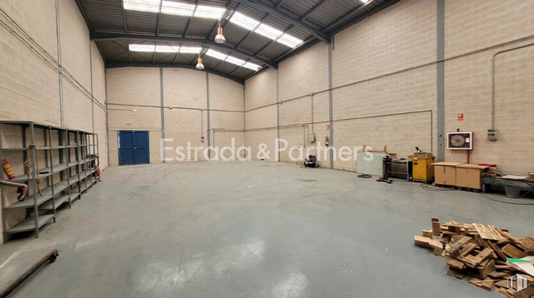 Nave en alquiler en Parque empresarial San Fernando, Torrejón de Ardoz, Madrid, 28850 con madera, estante, suelos, suelo, hall, material compuesto, piscina, almacén, hormigón y ingeniería alrededor