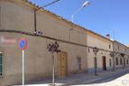 Land for sale at Calle Doctor Salazar, Las Pedroñeras, Cuenca, 16660 with door, street light, sky, window, building, shade, house, residential area, electricity and facade around