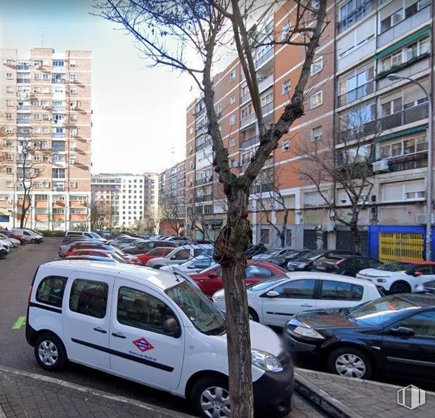 Land for sale at Avenida Monforte de Lemos, Fuencarral - El Pardo, Madrid, 28029 with wheel, car, building, van, tire, land vehicle, vehicle, window, infrastructure and motor vehicle around