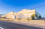 Industrial for sale at Avenida Navalcarnero, 118, Griñón, Madrid, 28971 with building, sky, road surface, electricity, asphalt, street light, urban design, residential area, cloud and facade around