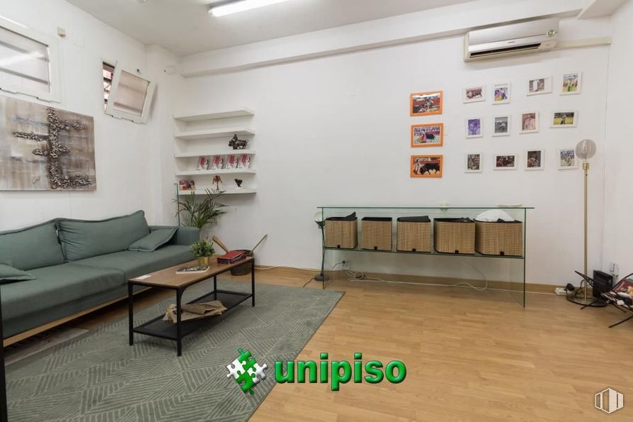 Retail for sale at Zona centro, Leganés, Madrid, 28911 with couch, table, furniture, building, interior design, architecture, flooring, floor, shelf and houseplant around