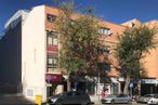 Office for sale & for rent at Calle Julián Camarillo, 23, San Blas - Canillejas, Madrid, 28037 with window, building, daytime, property, plant, tree, architecture, fixture, urban design and neighbourhood around