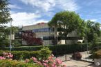 Office for sale at Edificio Ecu, Calle Pollensa, 6, Las Rozas de Madrid, Madrid, 28230 with plant, building, cloud, sky, property, tree, vegetation, urban design, grass and fence around