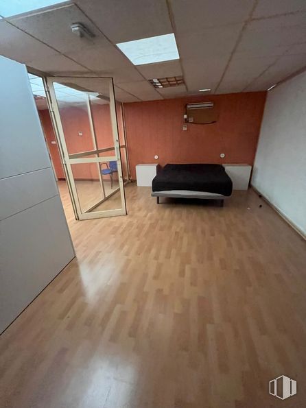 Local en alquiler en Zona Europolis, Las Rozas de Madrid, Madrid, 28230 con cama, mueble, madera, hall, suelos, suelo, accesorio, madera dura, sombra y edificio alrededor