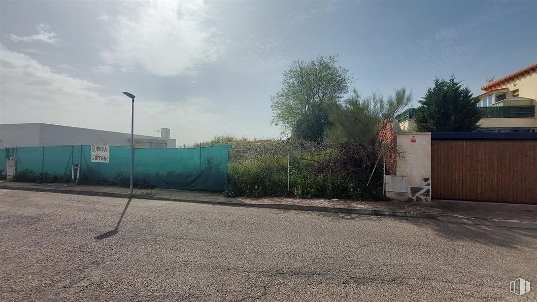 Land for sale at Calle Ramírez Carrión, Cobisa, Toledo, 45111 with cloud, sky, plant, road surface, asphalt, land lot, street light, grass, tree and landscape around