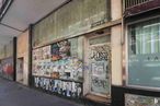 Retail for sale at Zona Chamartín, Chamartín, Madrid, 28002 with window, building, art, graffiti, neighbourhood, city, road, facade, tints and shades and metropolitan area around