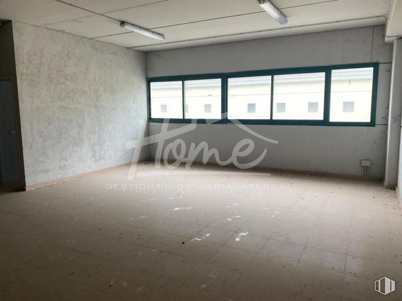 Nave en alquiler en Calle Rejas, San Blas - Canillejas, Madrid, 28022 con ventana, edificio, accesorio, suelos, suelo, pared, tintes y matices, techo, sombra y rectángulo alrededor