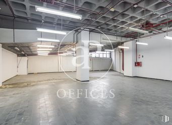 Oficina en venta en Zona IFEMA, Hortaleza, Madrid, 28033 con alumbrado, accesorio, diseño de interiores, piso, suelo, propiedad material, material compuesto, gas, techo y espacio alrededor