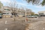 Office for sale at Edificio Fuentemar, Avenida Fuentemar, Coslada, Madrid, 28820 with building, car, land vehicle, sky, wheel, cloud, tire, vehicle, road surface and asphalt around