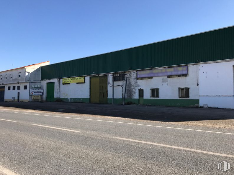 Industrial for sale at Carretera Ocaña, Noblejas, Toledo, 45350 with building, sky, window, fixture, asphalt, road surface, facade, tar, composite material and landscape around