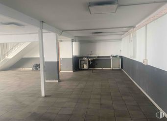 Industrial for rent at Zona empresarial, San Fernando de Henares, Madrid, 28830 with light fixture, flooring, floor, ceiling, grey, hall, concrete, silver, tile flooring and building material around