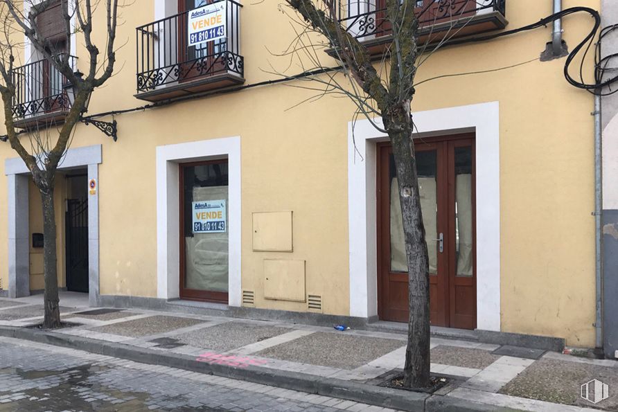 Local en venta en Calle Jacinto González, Navalcarnero, Madrid, 28600 con puerta, ventana, edificio, planta, superficie de la carretera, barrio, casa, zona residencial, acera y fachada alrededor