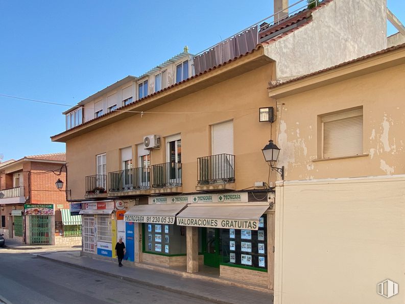 Local en alquiler en Calle Fuerzas Armadas, 2, Ciempozuelos, Madrid, 28350 con edificio, ventana, cielo, planta, barrio, diseño urbano, pared, zona residencial, inmobiliario y fachada alrededor