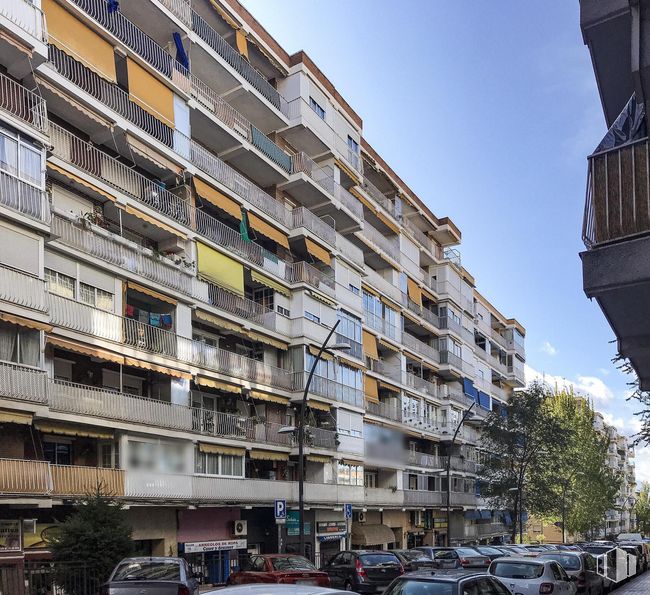 Local en alquiler y venta en Calle Pintor Ribera, 7, Móstoles, Madrid, 28933 con edificio, coche, cielo, propiedad, infraestructura, bloque de torres, vehículo, condominio, diseño urbano y barrio alrededor