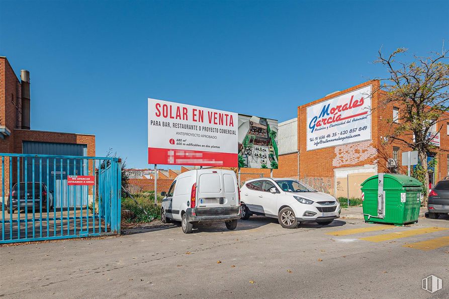 Suelo en venta en Calle Alamo, 9, Torrejón de Ardoz, Madrid, 28850 con coche, camioneta, luz de estacionamiento, cielo, vehículo terrestre, rueda, neumático, vehículo, vehículo de motor y edificio alrededor