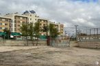 Suelo en alquiler en Calle Bernarda García, 14, Vicálvaro, Madrid, 28052 con edificio, nube, cielo, ventana, lote de terreno, diseño urbano, árbol, zona residencial, ciudad y paisaje alrededor