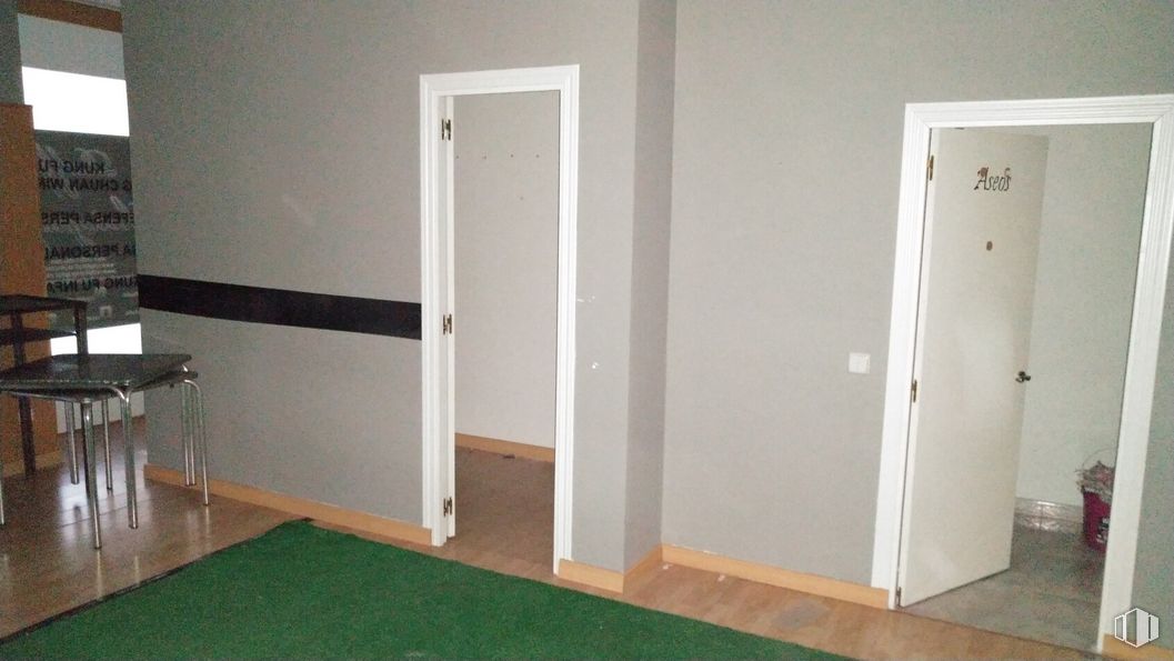 Local en alquiler en Plaza Monte Ciruelo, 4, Rivas-Vaciamadrid, Madrid, 28529 con edificio, accesorio, casa, puerta, madera, suelo, piso, planta, suelos laminados y tinte para madera alrededor