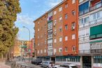 Local en venta en Plaza Jiménez Díaz, 1, Getafe, Madrid, 28903 con coche, edificio, neumático, rueda, ventana, durante el día, cielo, vehículo, nube y infraestructura alrededor