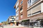 Retail for sale at Avenida General Villalba, Toledo, 45003 with building, window, sky, plant, urban design, condominium, residential area, real estate, tree and facade around