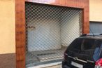 Retail for rent at Calle Cruz Verde, 5, Alameda de la Sagra, Toledo, 45240 with car, automotive parking light, vehicle, automotive tail & brake light, building, vehicle registration plate, window, automotive lighting, automotive tire and road surface around